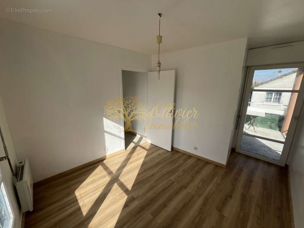 Appartement à ROISSY-EN-BRIE