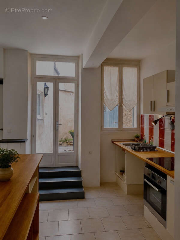Maison de ville de 115 m2   Centre-ville de Puiseaux (Loiret) - photo 4