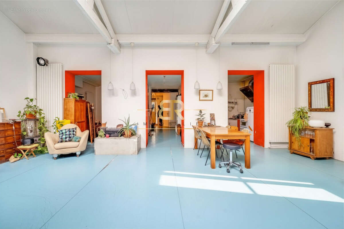 Appartement à PARIS-10E