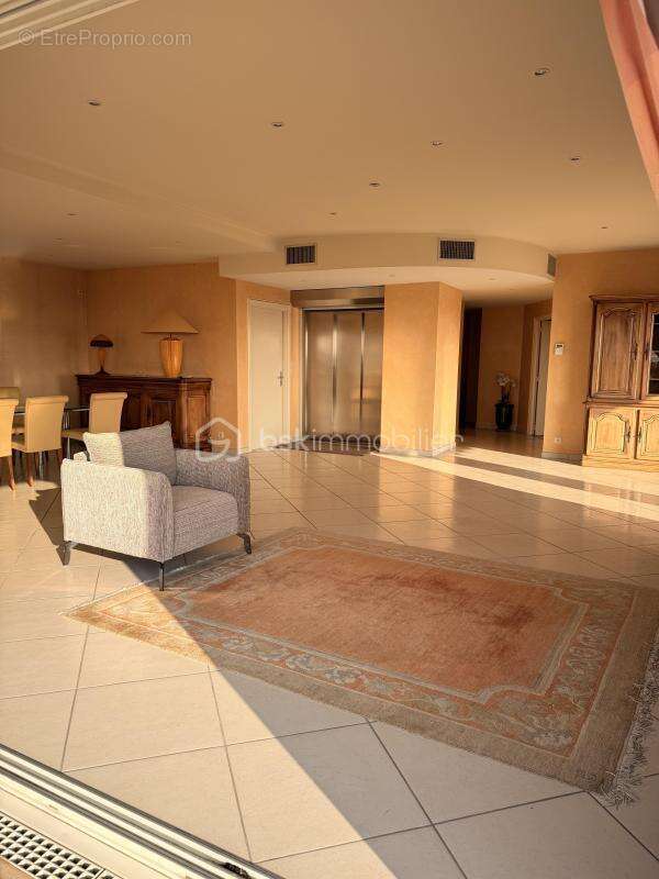 Appartement à ROMANS-SUR-ISERE