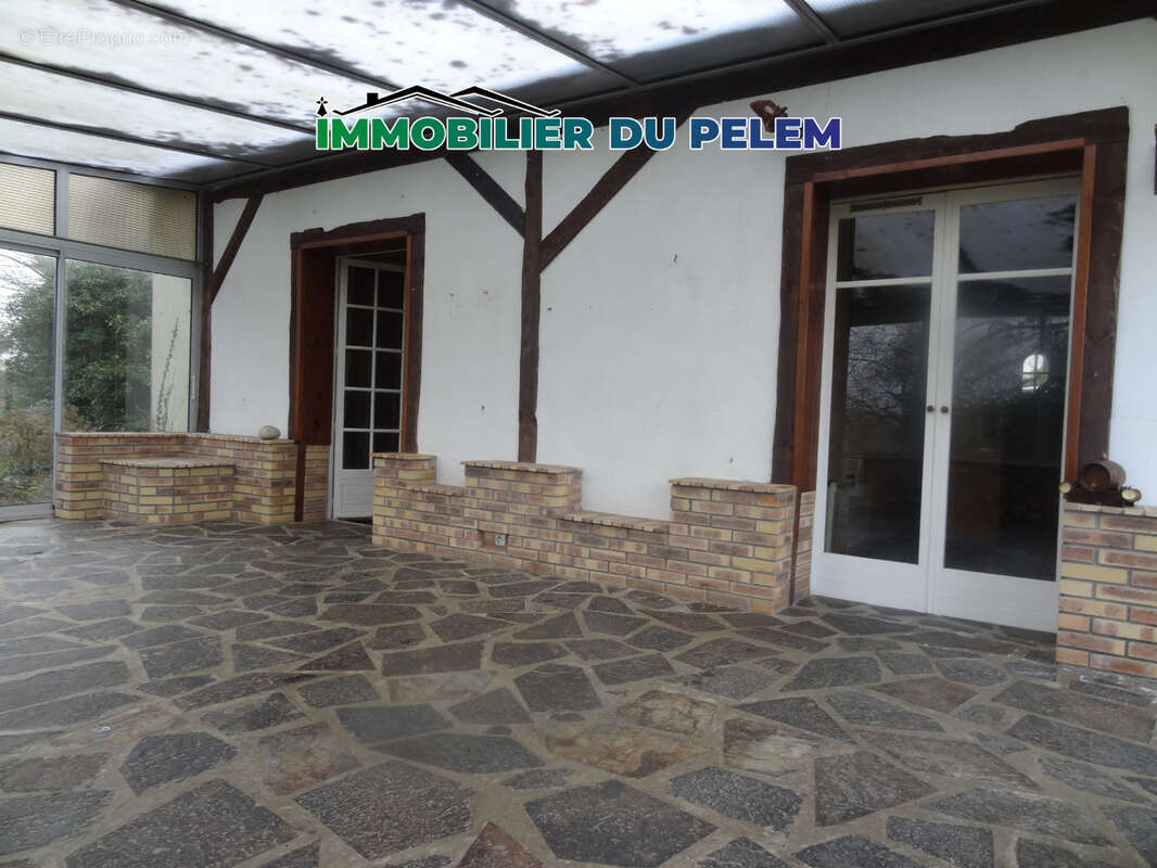 Maison à PLOUNEVEZ-QUINTIN