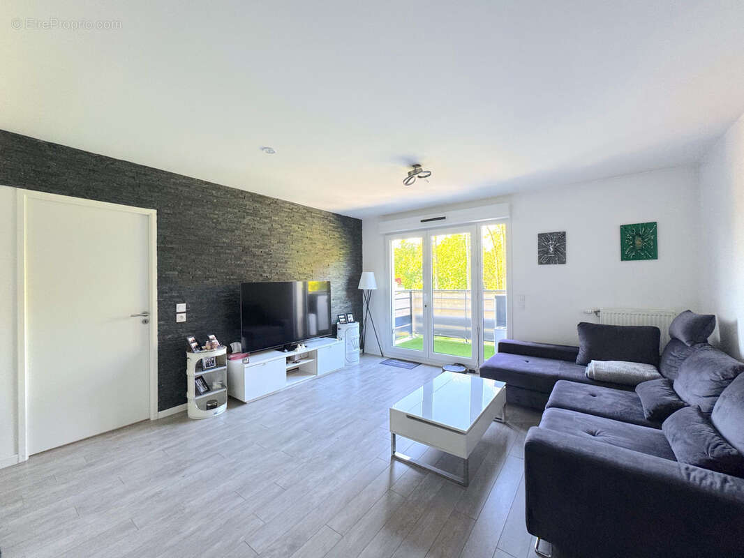Appartement à L'ETANG-LA-VILLE