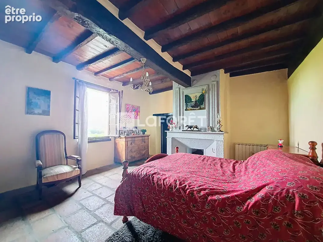 Maison de caractère de 171 m² avec patio et jardin ! - photo 11