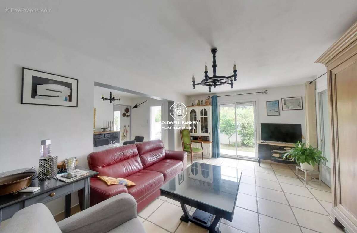 Maison à SAINT-CYPRIEN