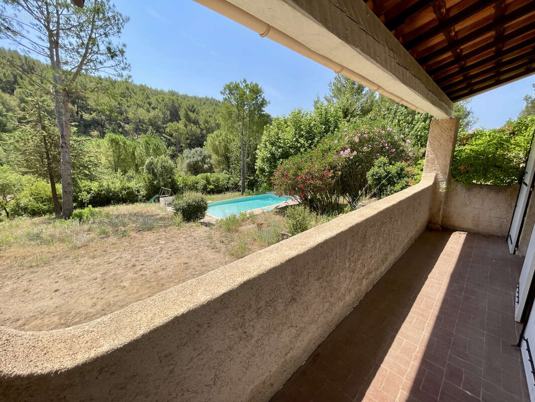 Maison à CUGES-LES-PINS