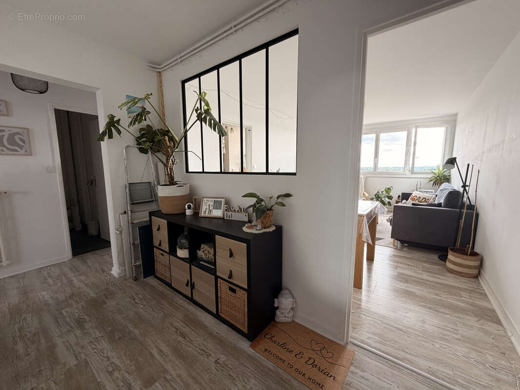 Appartement à ALLONNES