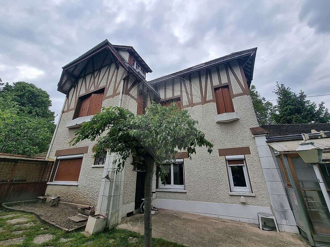 Maison à SUCY-EN-BRIE