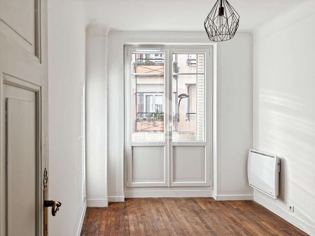 Appartement à PARIS-20E