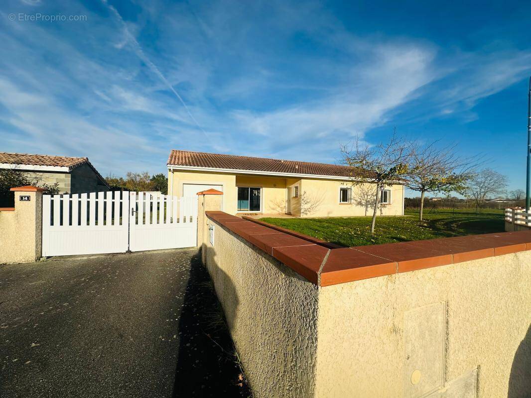 Maison à LAMASQUERE