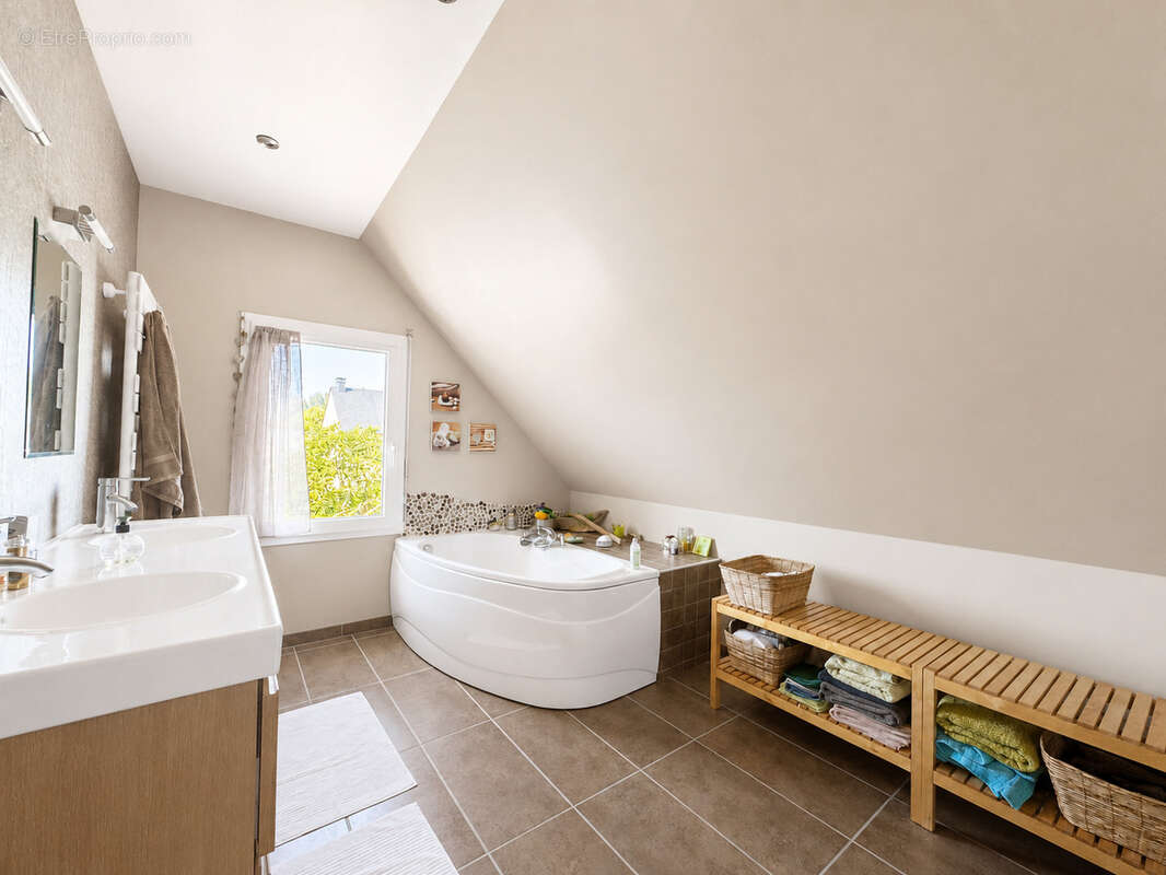 Maison 7 Pièces - 180m2 - photo 12