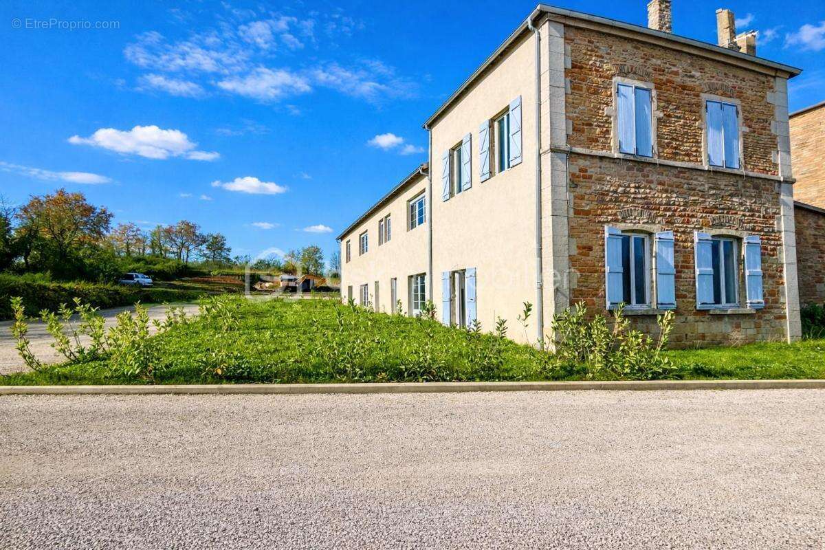 Appartement à CRECHES-SUR-SAONE
