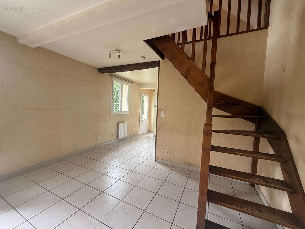 Maison à LAFRESGUIMONT-SAINT-MARTIN