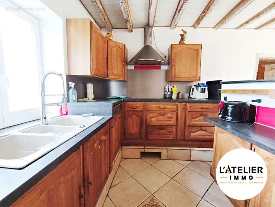 Maison à MONTMIRAIL