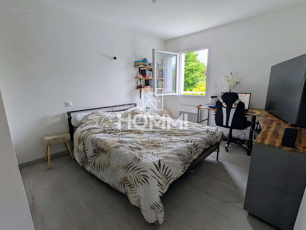 Maison 86 m² à Isse  - photo 6