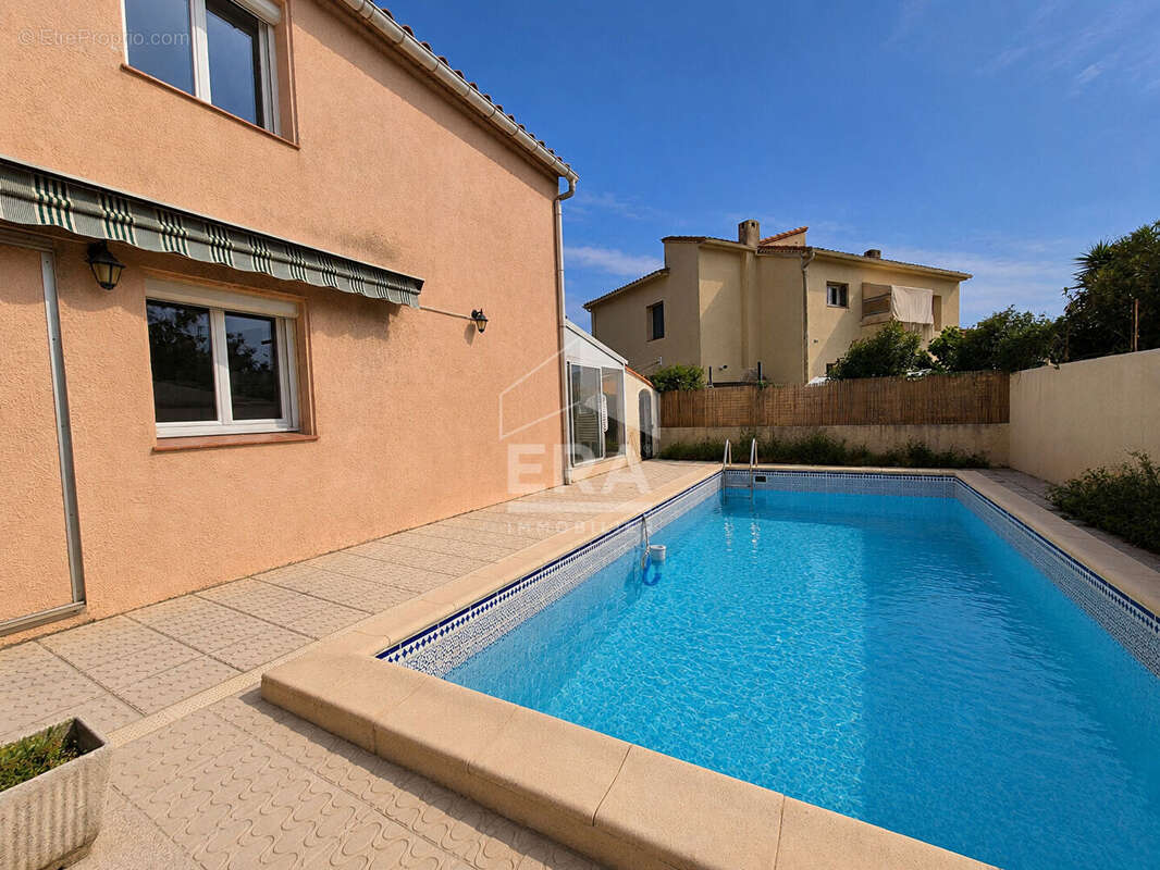 Maison totalement renovée à vendre à Saint Cyprien - Confort moderne - photo 2