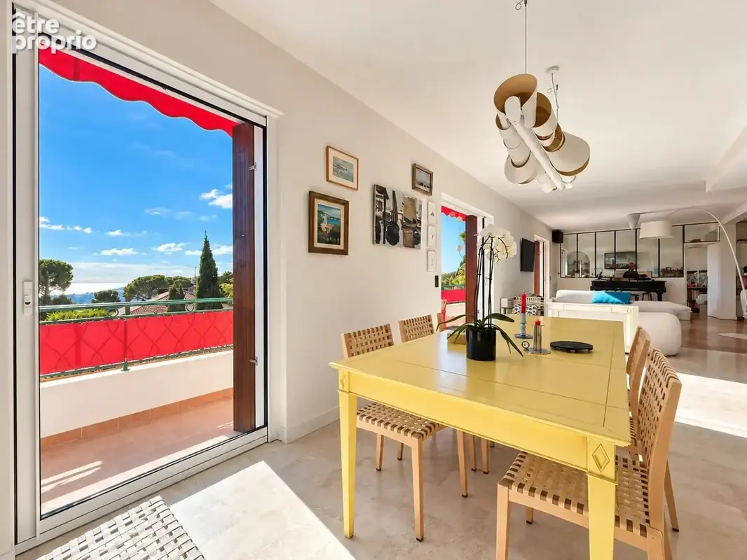 VILLEFRANCHE-SUR-MER - Appartement-Villa 157m2 - photo 4