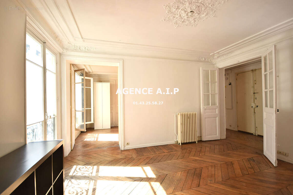 Appartement à PARIS-9E
