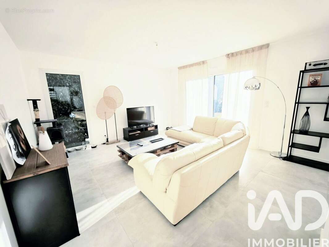 Photo 3 - Maison à ROMILLE
