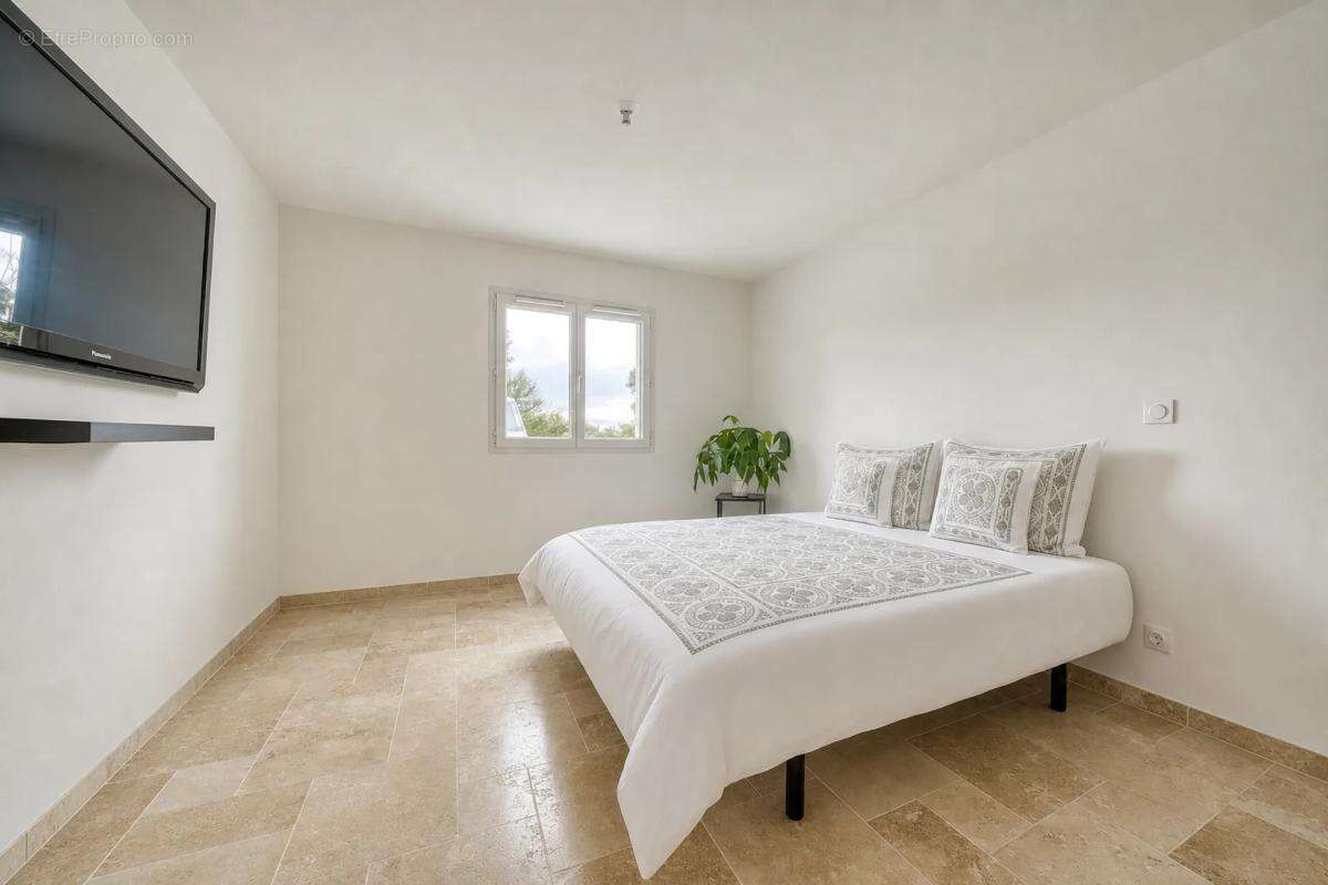 Maison moderne avec piscine à Villars-en-Pons - photo 5