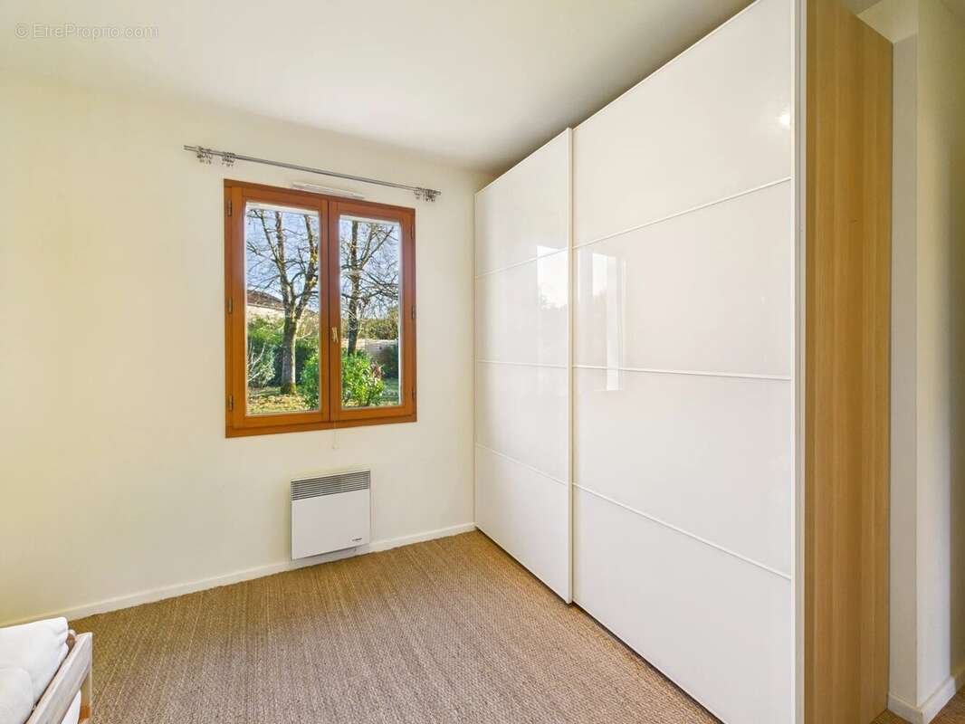 Maison à MONTAIGU-DE-QUERCY