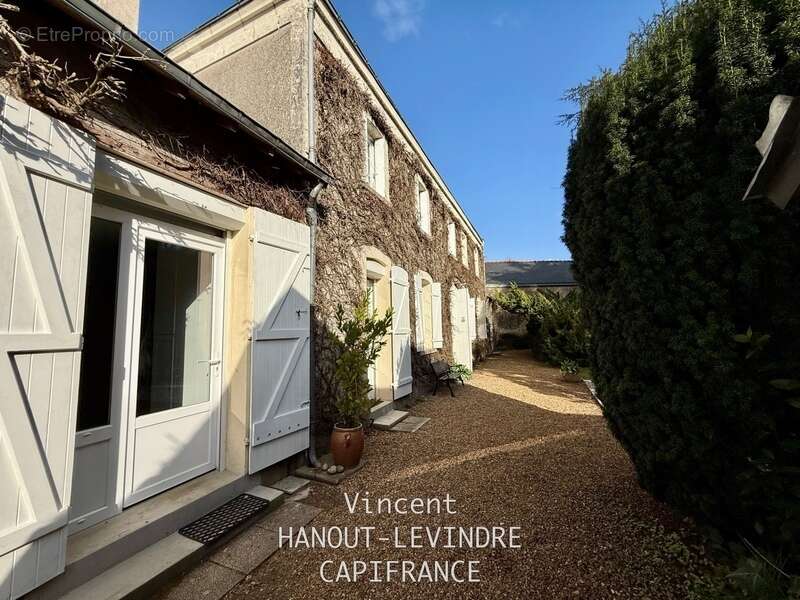 Maison à ETRICHE