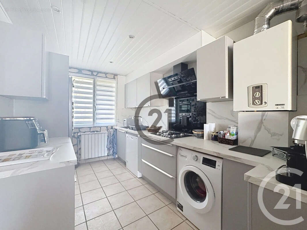 Maison 78 m² à Champagne-Sur-Seine  - photo 4