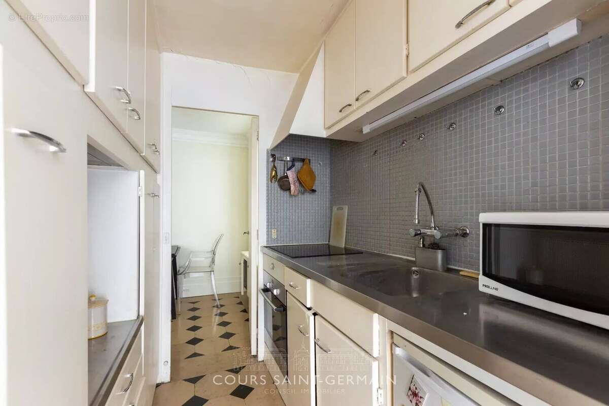 Appartement à PARIS-6E