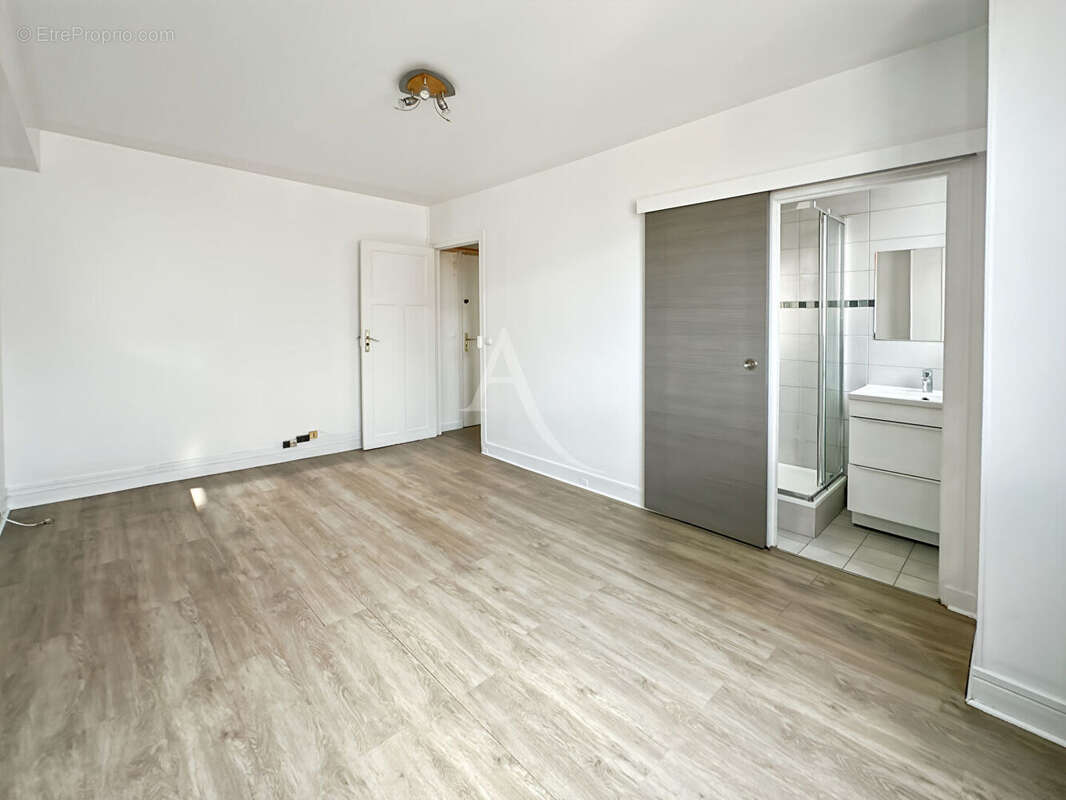 Appartement à VANVES