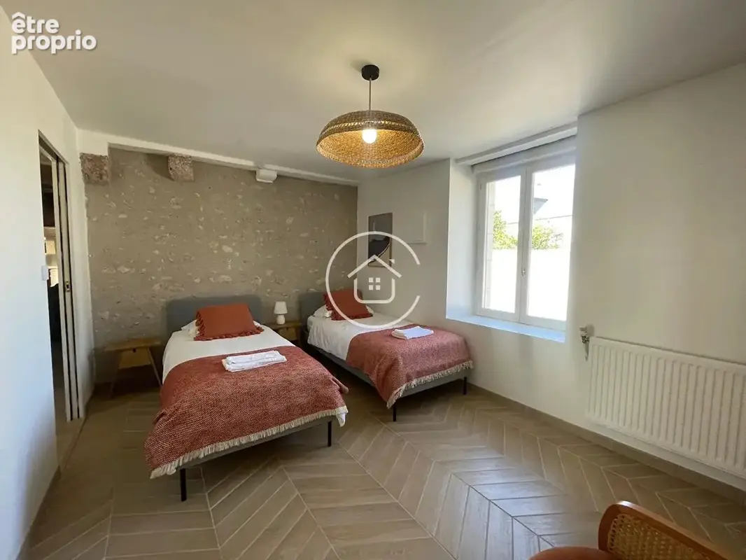 Maison Saint Denis Sur Loire 8 pièce(s) 184 m2 - photo 12