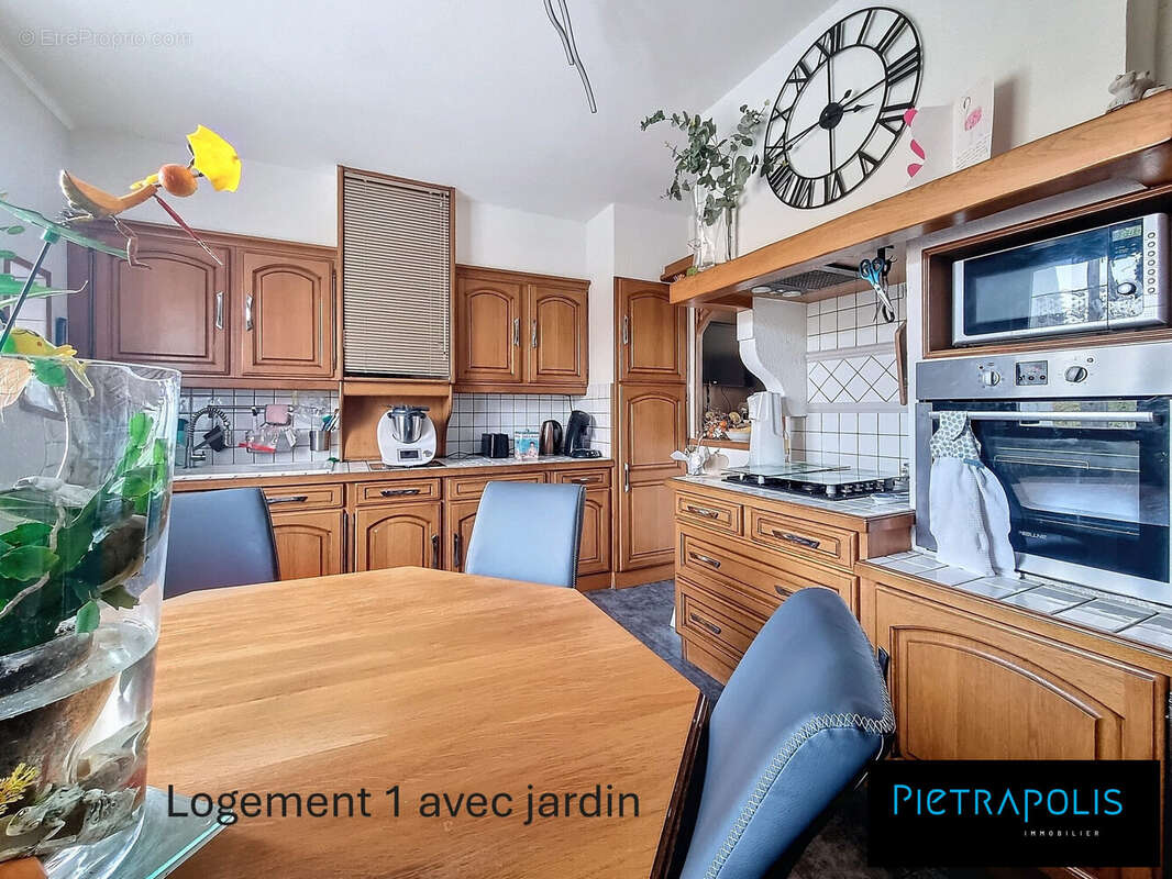 Appartement à FRAISSES