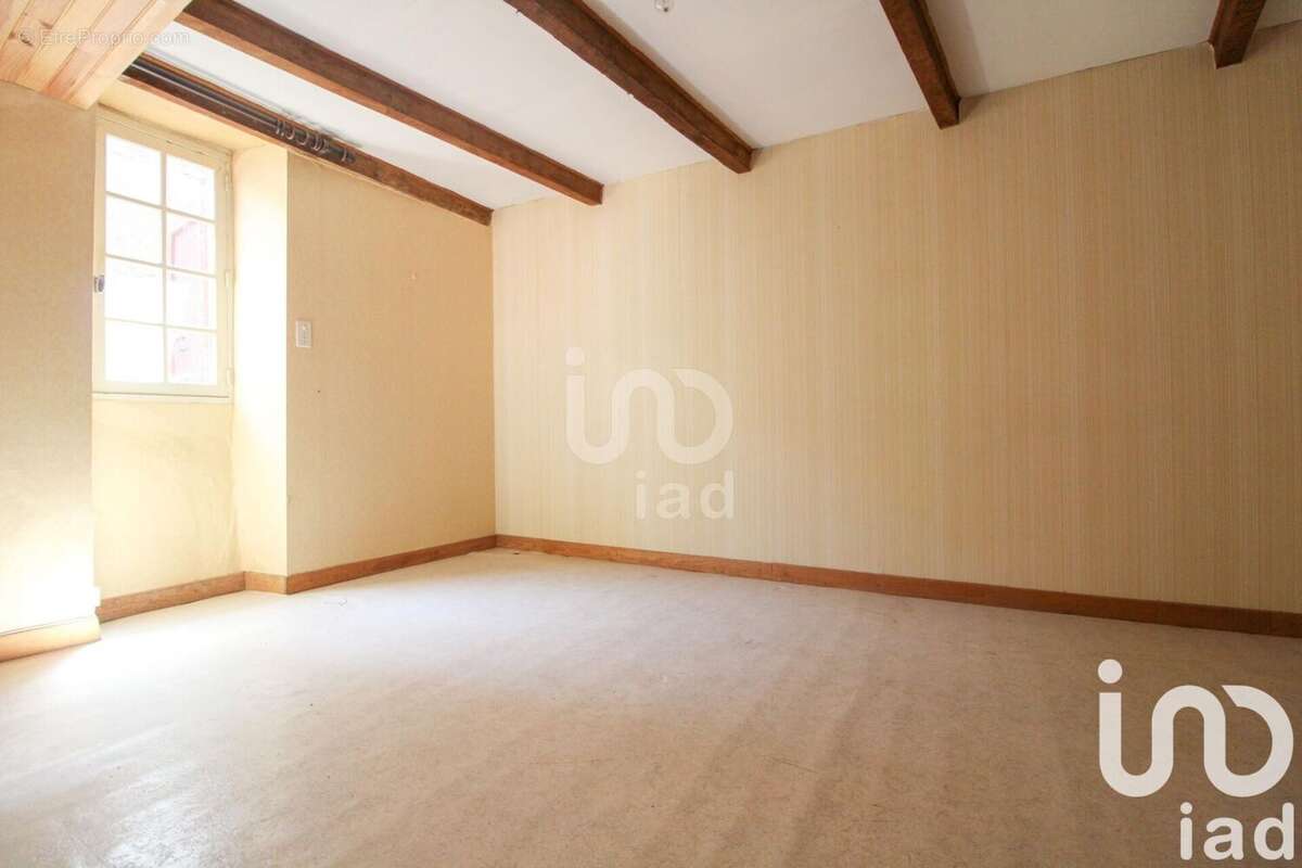 Photo 2 - Maison à SAINT-FELIX-DE-SORGUES