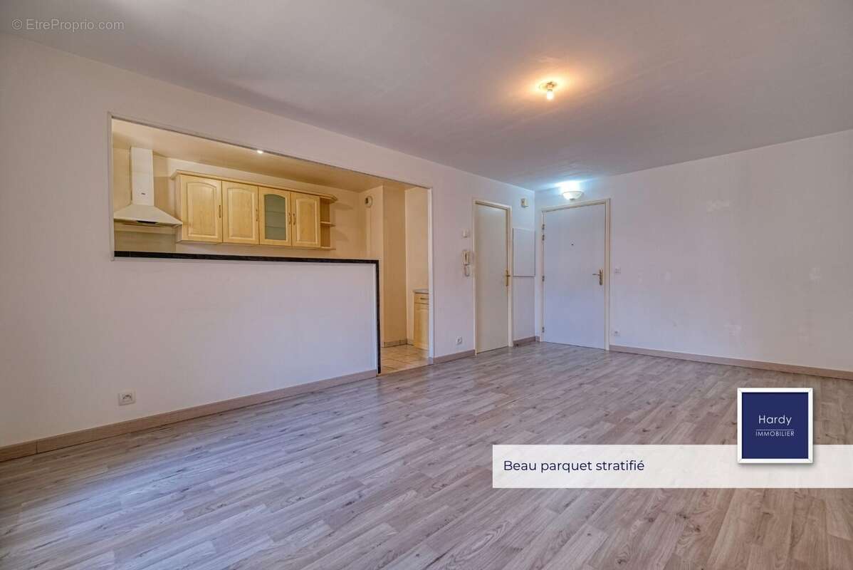 Appartement à VAUREAL