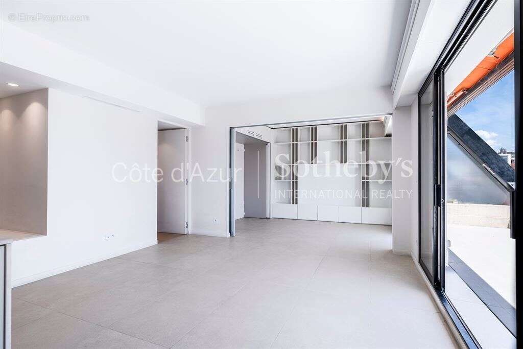 Nice Carré d'or. 3/4 pièces rénové grande terrasse, balcon, vue dégagée - photo 6