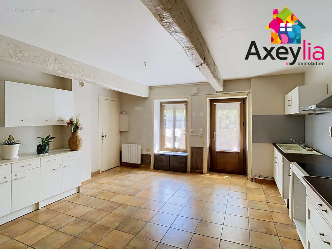 A vendre- saint-andré d'apchon- maison de village avec terrasse - photo 11