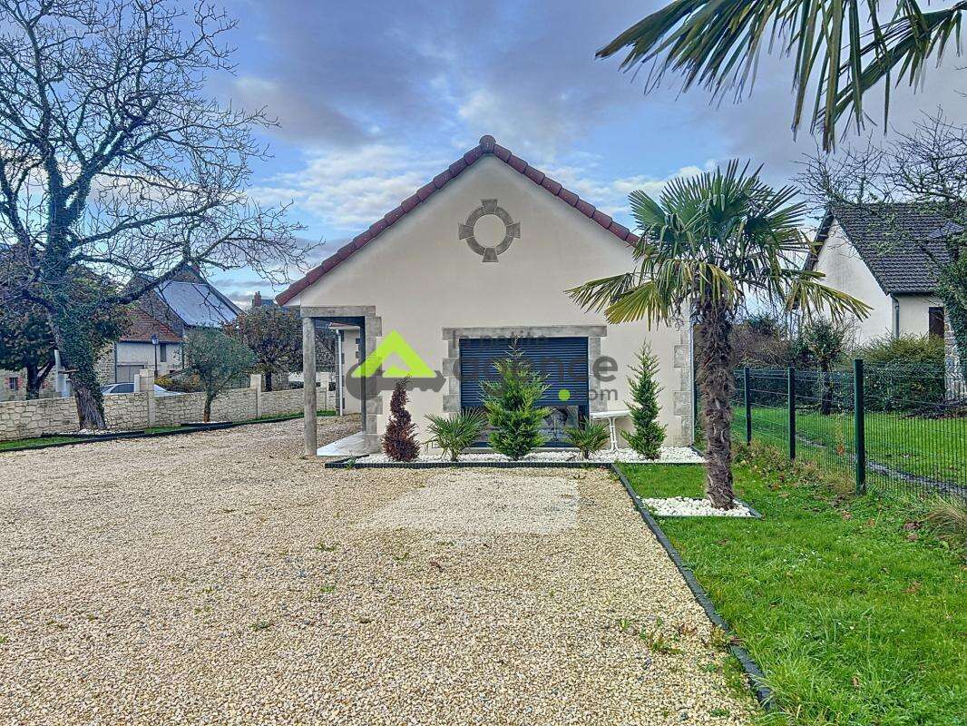 Maison à AHUN