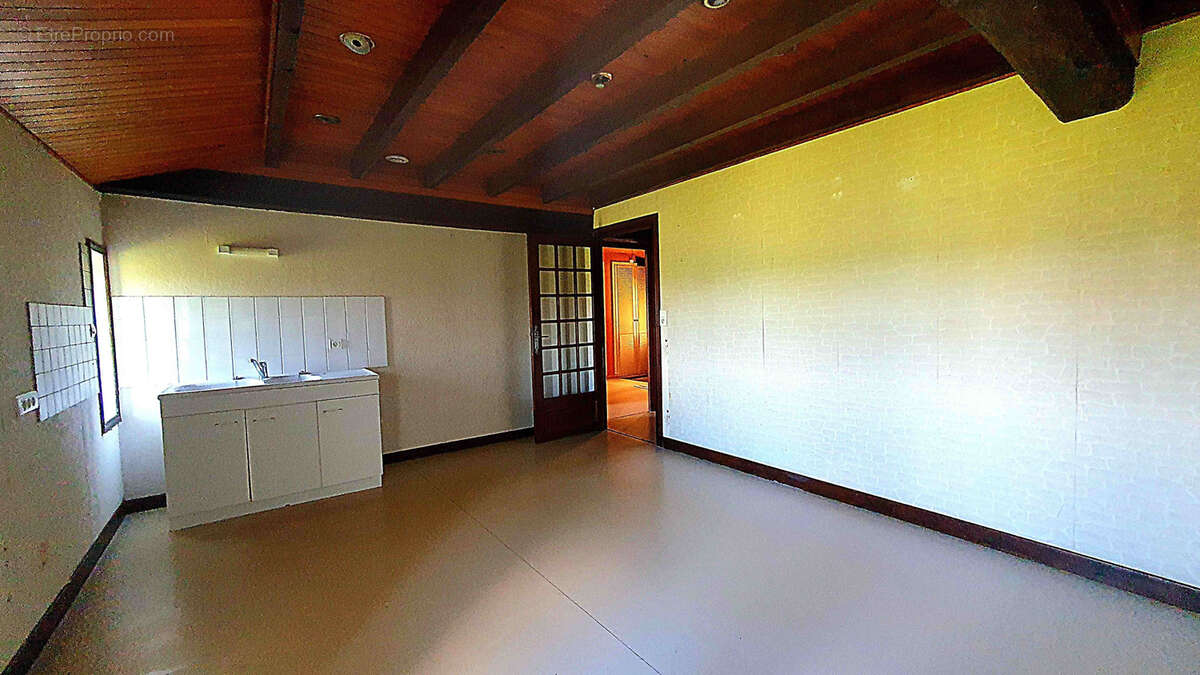 Maison à CHANGY