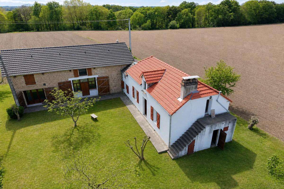 Maison à ESCOUBES