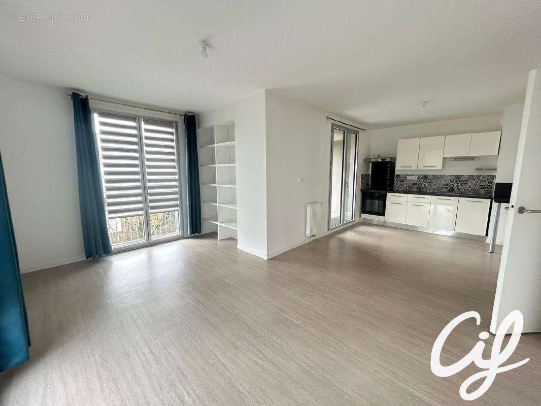 Appartement T2 NANTES Carcouët - 46.77 m2  168 000 Euros - photo 2