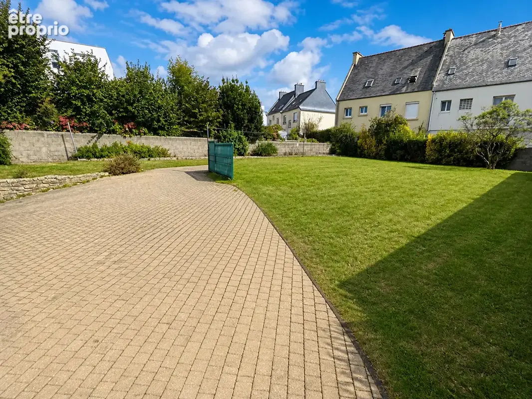 Maison familiale de 150 m² avec cinq chambres et jardin à Guilers - photo 3