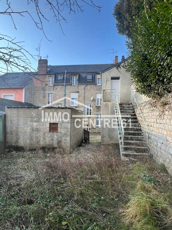 Maison à LA FERTE-MACE