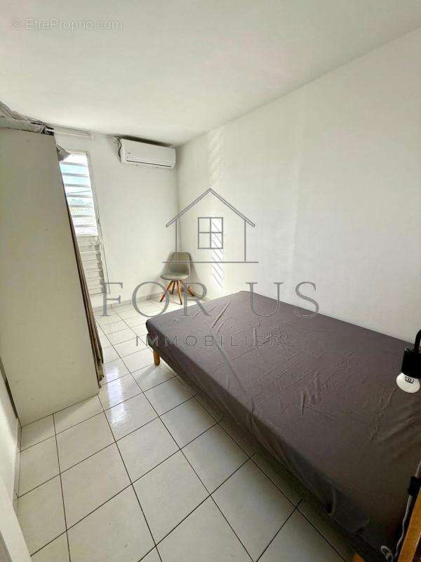 Appartement à LES ABYMES