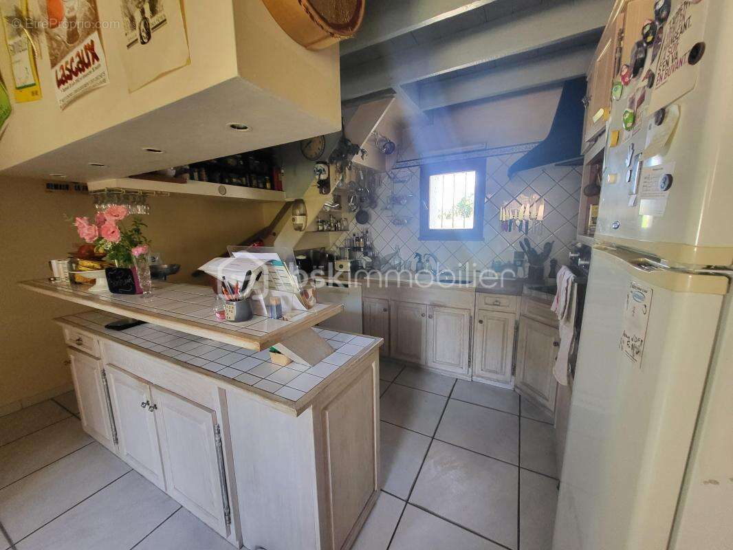 Maison T8 197 m2 terrain 1 ah - photo 5
