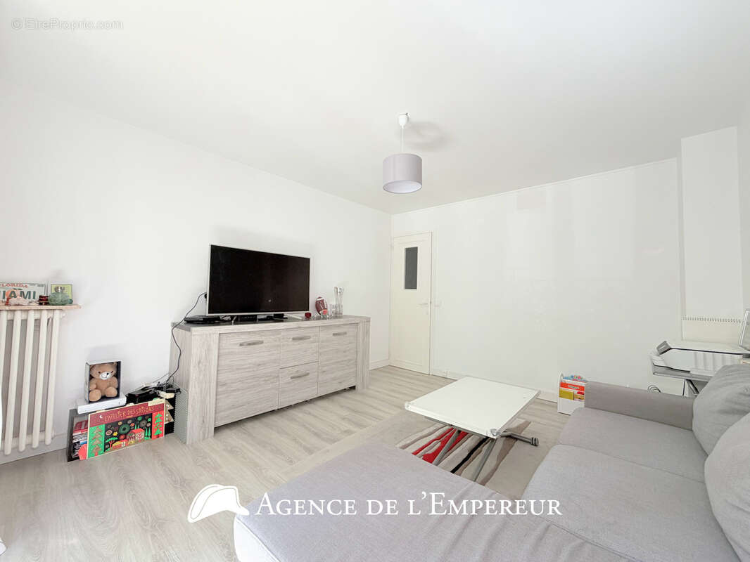 Appartement à RUEIL-MALMAISON