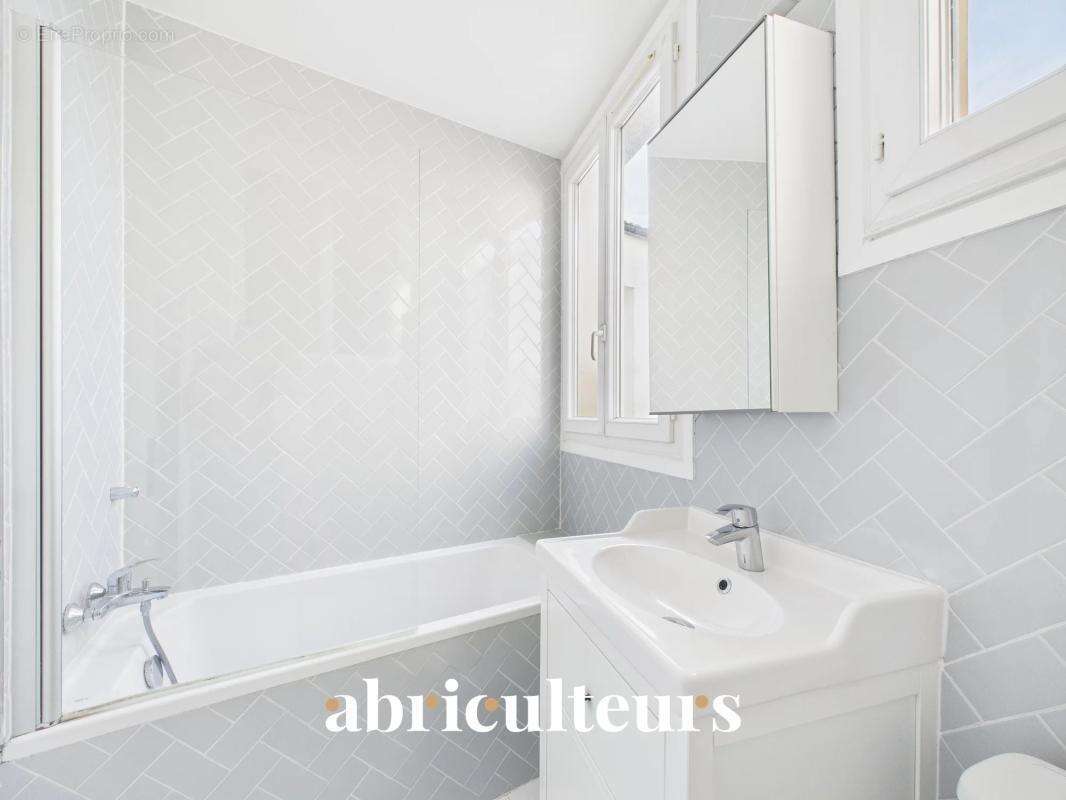 Puteaux Centre : Duplex 4 pièces – Charme de l'ancien & Volume - photo 13