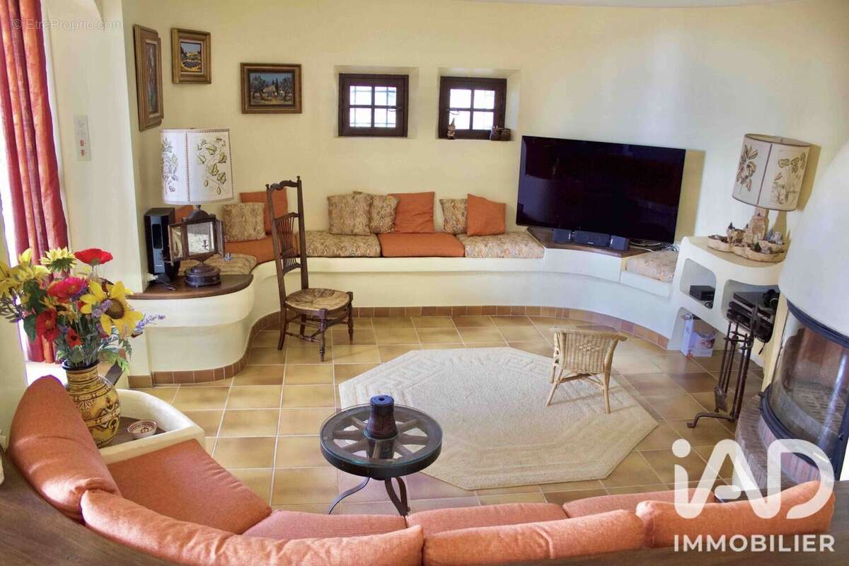 Maison 265 m² à Cabris  - photo 6