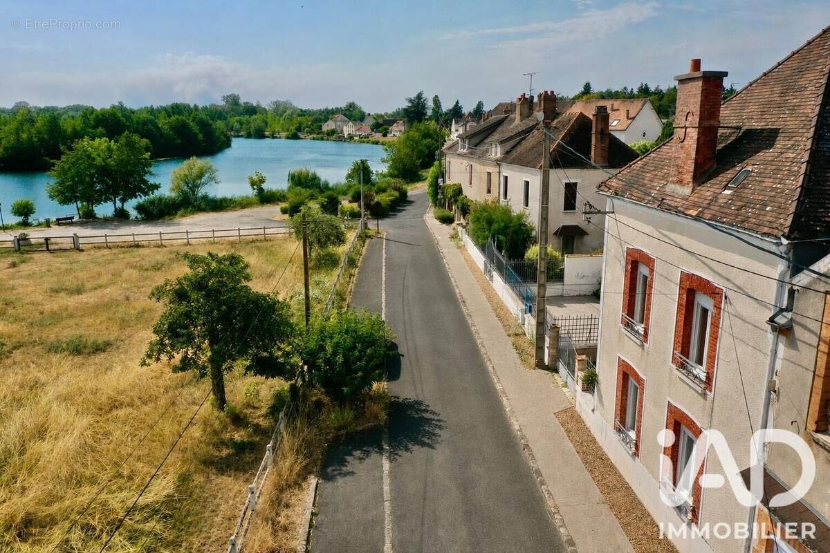 Photo 1 - Maison à MISY-SUR-YONNE