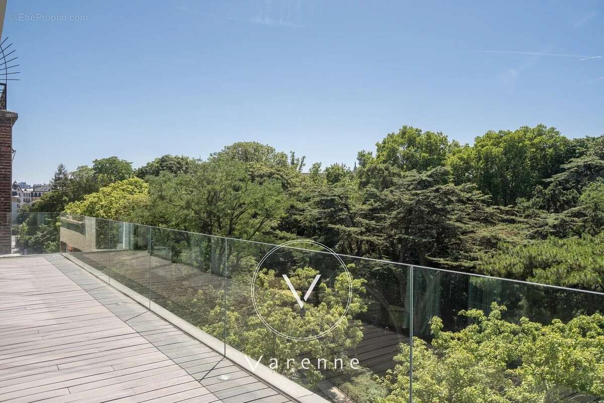 Paris 14e - Parc Montsouris - Duplex d'exception rénové à vendre -  5 pièces - 3 chambres - Terrasses - 250 m² - photo 20