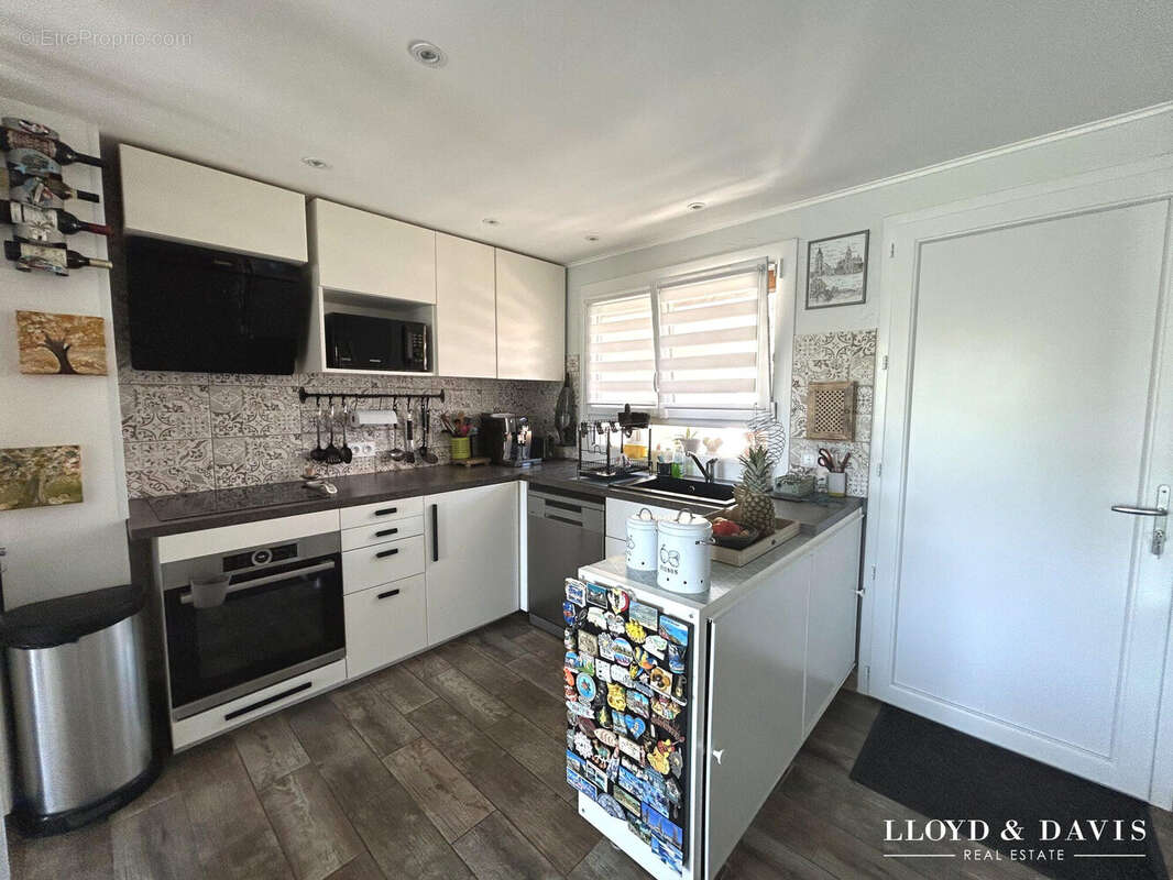 Appartement à BORMES-LES-MIMOSAS