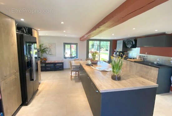 Propriété avec piscine à 2 pas de la Loire sur un parc arboré de 8900 m² à Germigny Des Prés - photo 7