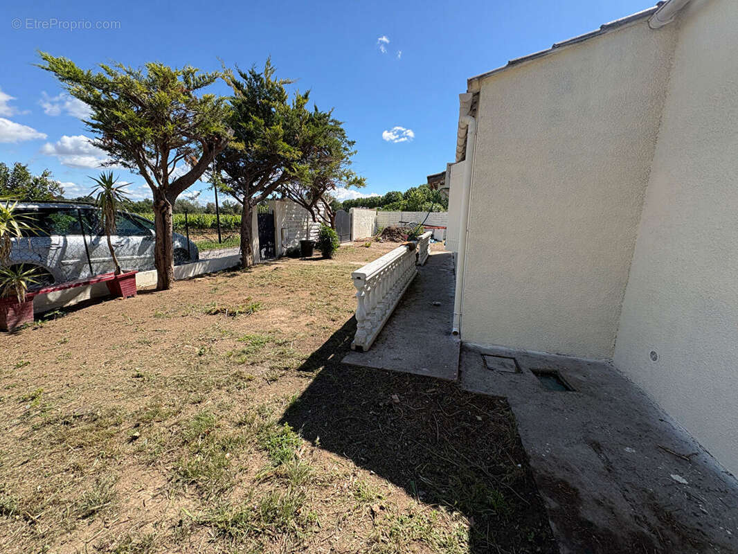 Maison Saint Couat D'Aude 81 m2, 4 faces, 2 chambres + piscine - photo 2